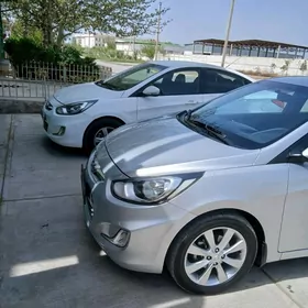 Hyundai Accent 2014