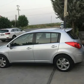 Nissan Versa 2010