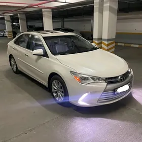 Toyota Camry 2015