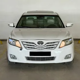 Toyota Camry 2010