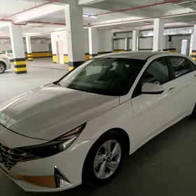 Hyundai Elantra 2021