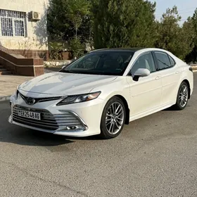 Toyota Camry 2022