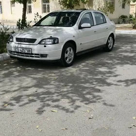 Opel Astra 2000