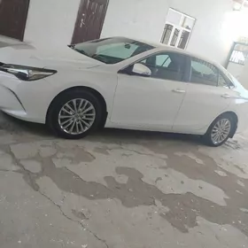 Toyota Camry 2016