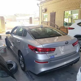 Kia Optima 2020