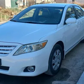 Toyota Camry 2010
