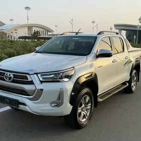 Toyota Hilux 2023