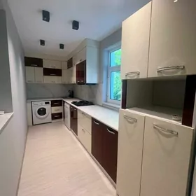 5 mkr 2nji etaź 4x3komnat 72m²