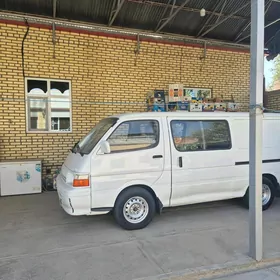 Toyota Hiace 1995