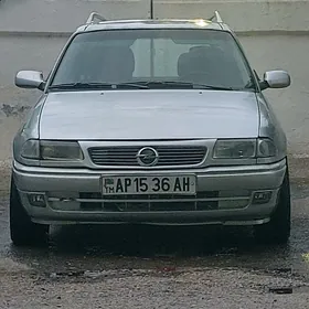 Opel Astra 1995