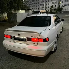 Toyota Camry 1999