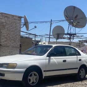 Toyota Carina 1993