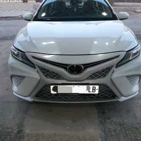 Toyota Camry 2020