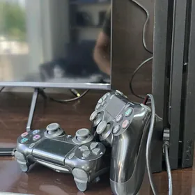 PS4 PRO