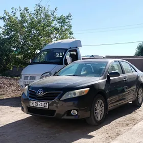Toyota Camry 2010