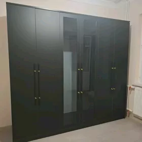 шифоньер