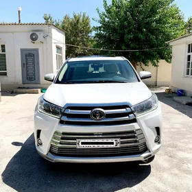 Toyota Highlander 2018