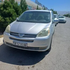 Toyota Sienna 2003
