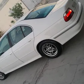 BMW E39 2021
