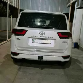 Toyota Land Cruiser 2022
