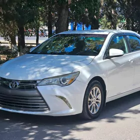 Toyota Camry 2017