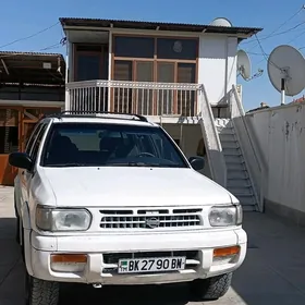 Nissan Pathfinder 1997