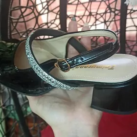 Обувь
