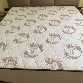 Продаю Б/У Матрасы