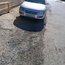Opel Omega 1999