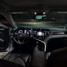 Toyota Camry 2020