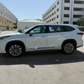 Toyota Highlander 2020