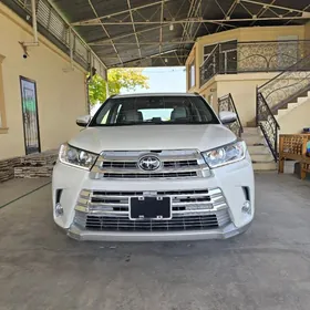 Toyota Highlander 2017