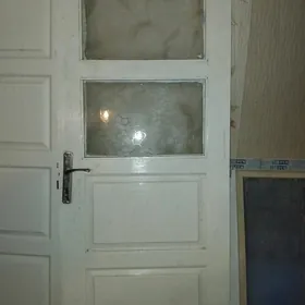 дверь