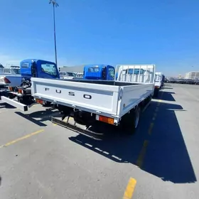 Mitsubishi Canter 2025