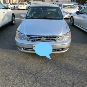 Toyota Avalon 2000