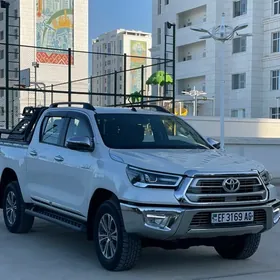 Toyota Hilux 2022