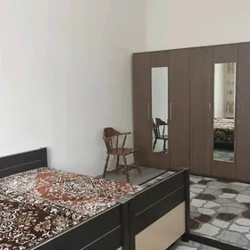 GURTLY KOMNAT