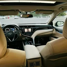 Toyota Camry 2020