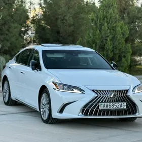 Lexus ES 350 2019