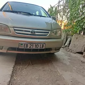 Toyota Sienna 2000