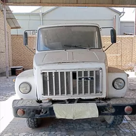 Gaz 53 1990