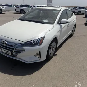 Hyundai Elantra 2019