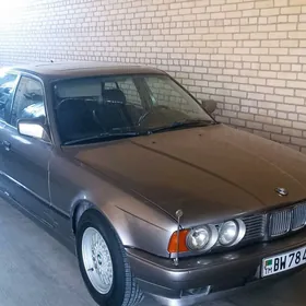 BMW 525 1990