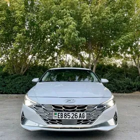 Hyundai Elantra 2021