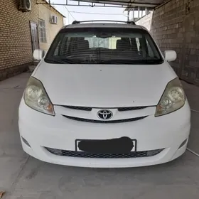Toyota Sienna 2008