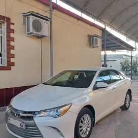 Toyota Camry 2016