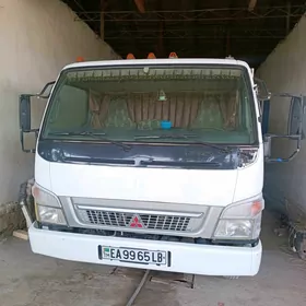 Mitsubishi Canter 2005