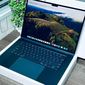MacBook 15 inch M2 8/256