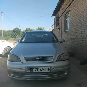 Opel Astra 2000