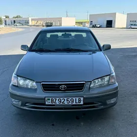 Toyota Camry 2000